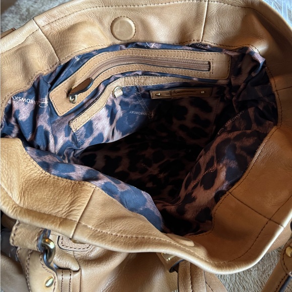 B Makowsky tan glove leather double handled belted shoulder bag.  New. - Picture 4 of 4